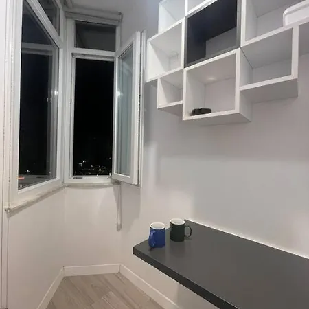 Prior Centeroftirana Apartamento *